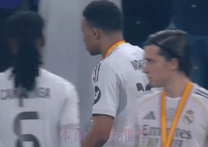 记者：皇马明确表示安帅不放弃遣散费休想6月走人